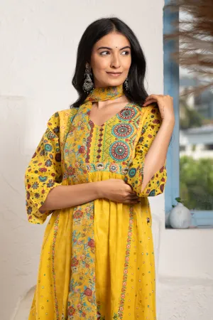 PRINTED MUSTARD COTTON SUIT SET WITH CHIFFON DUPATTA