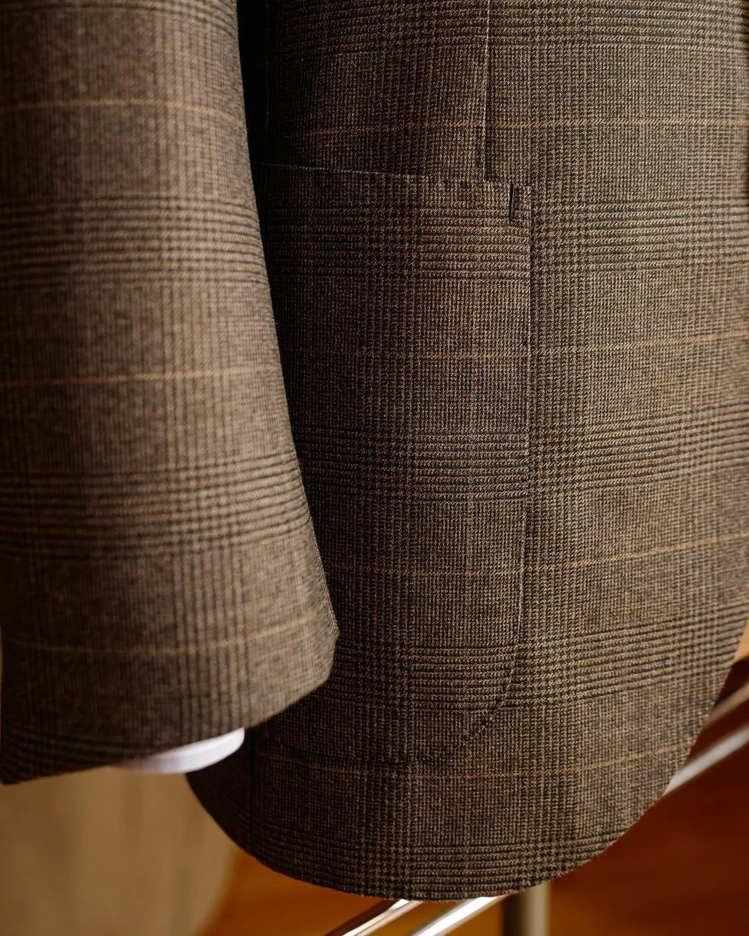 xiangtuibao Brown Men Suit 3 Pieces Business Blazer Vest Pants Single Breasted Plaid Stripes Wedding Formal Work Wear Party Causal Tailored